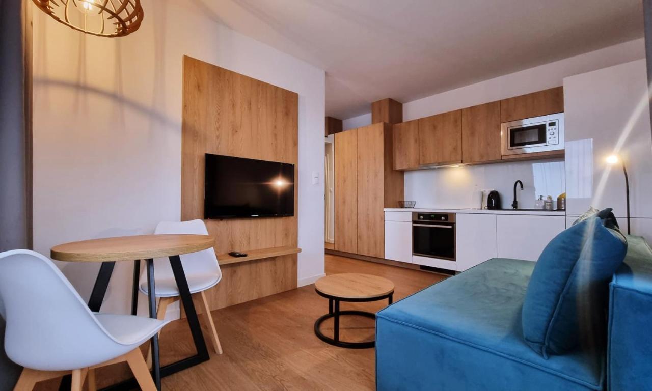 Prywatne Apartamenty W Hotelu - 365Pam Sarbinowo Exterior foto